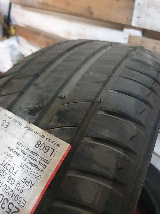 215/50/17 MICHELIN PRIMACY 3
