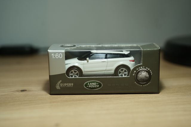 Welly Land Rover Evoque 1:60 Blanco