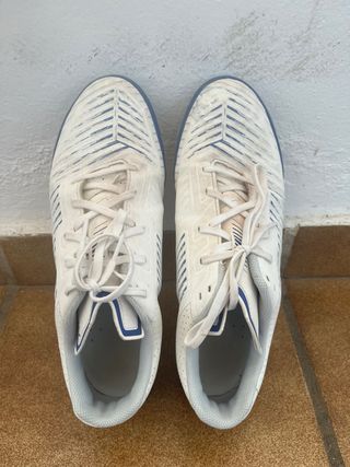 Zapatillas Fútbol Sala Hombre Blancas y Azules