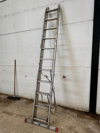 Escalera doble 11 + 11 peldaños OFERTA