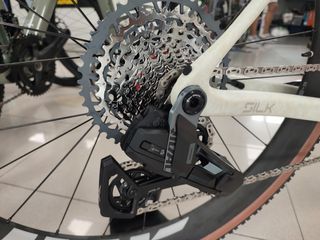 Bicicleta Gravel Megamo Silk 02