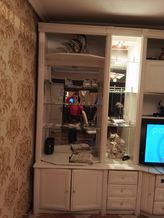 Mueble de salón blanco