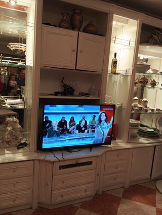 Mueble de salón blanco