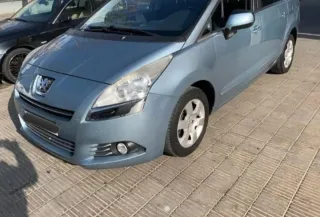 Peugeot 5008 2010