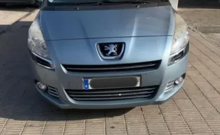 Peugeot 5008 2010