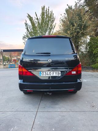 SsangYong Rodius  