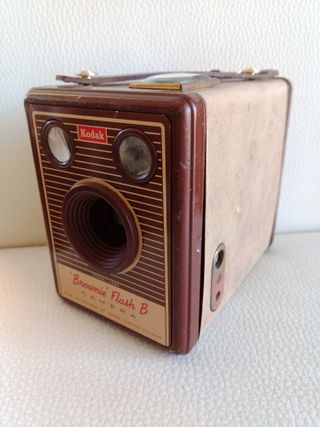 Cámara Kodak Brownie Flash B