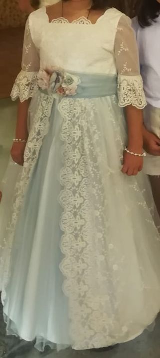 Vestido de Comunión beig y verde agua