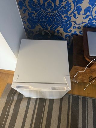 Mini nevera OK blanca