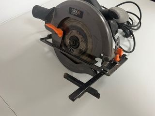 Sierra circular eléctrica