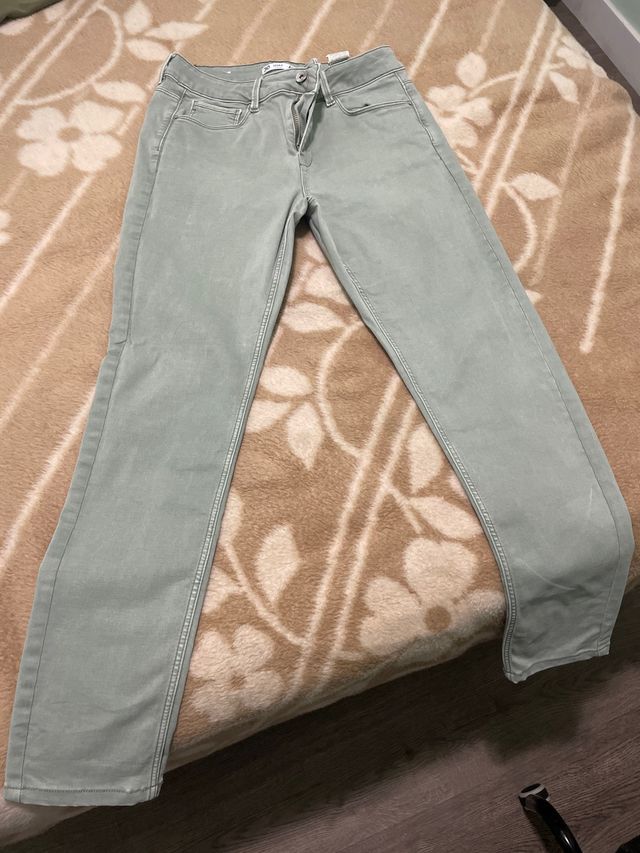 Pantalón Sfera Slim Verde Claro