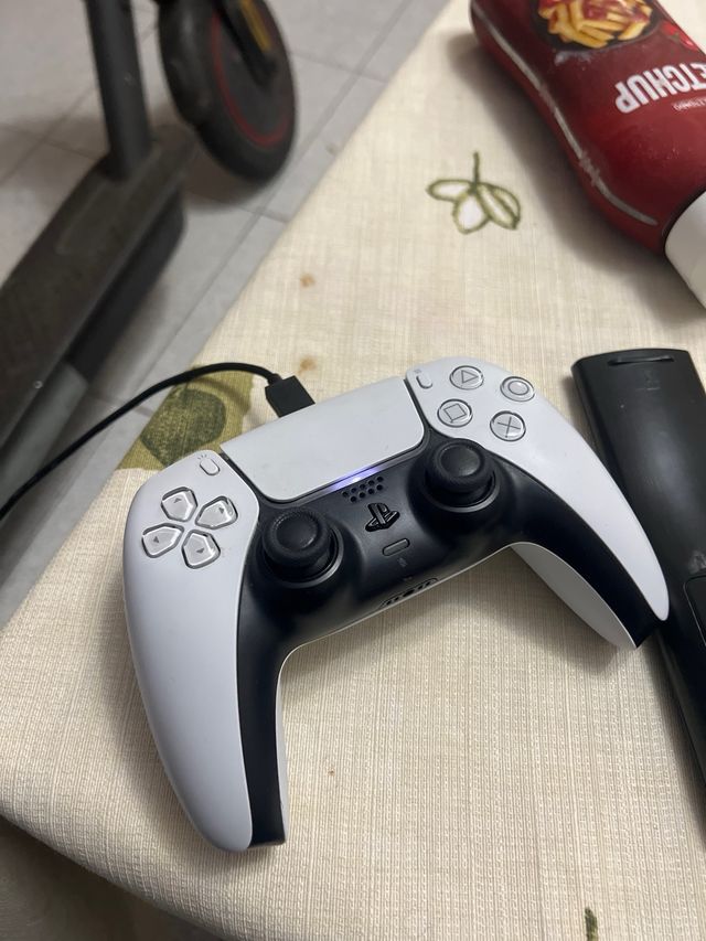 Consola Sony PlayStation 5 Blanca