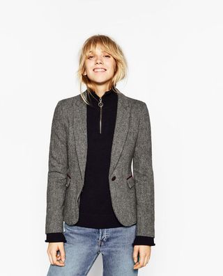 Blazer mujer espiga con lana y coderas Zara Basic