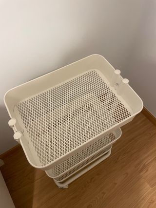 Carrito auxiliar de tres niveles de Ikea blanco 