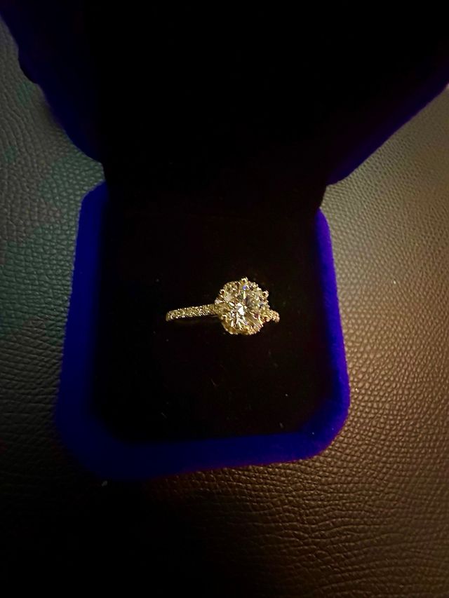 Anillo de diamantes y oro VS1