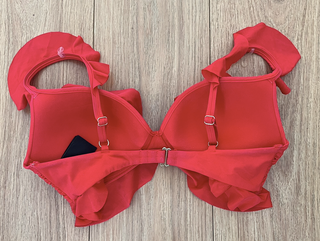 Bikini rojo con volantes H&M