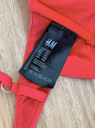Bikini rojo con volantes H&M