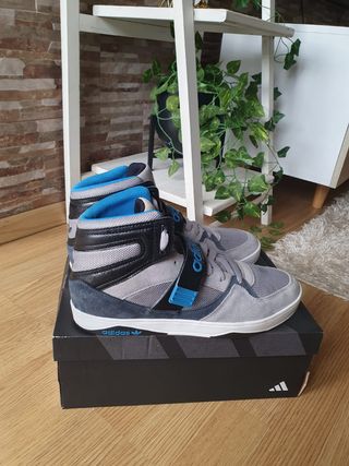 Adidas Space Diver2   -T 43