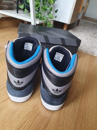 Adidas Space Diver2   -T 43