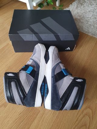 Adidas Space Diver2   -T 43