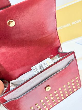 Bolso Michael Kors Rojo con Tachuelas Doradas