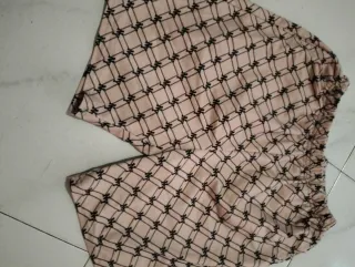 Pantaloncini ragazzo fantasia geometrica