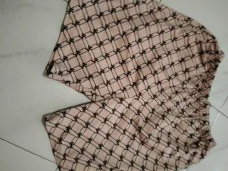 Pantaloncini ragazzo fantasia geometrica