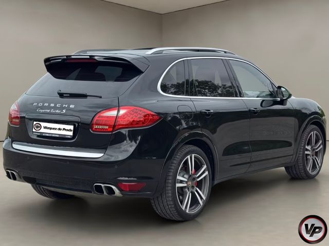 Porsche Cayenne Turbo S 550cv 2013