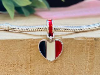Charm Francia Bandera Corazón - Plata
