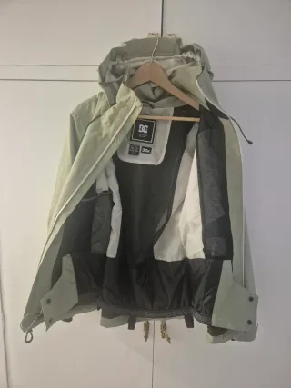 Chaqueta DC 30K Esquí Talla xxs tallan muy grandes