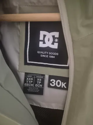 Chaqueta DC 30K Esquí Talla xxs tallan muy grandes