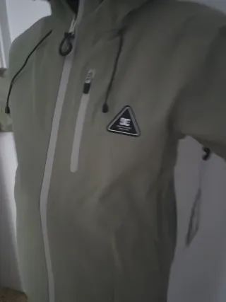 Chaqueta DC 30K Esquí Talla xxs tallan muy grandes