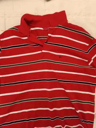 Polo a rayas rojo
