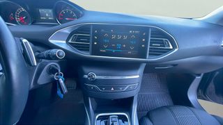 Peugeot 308 PureTech 130 S&S Allure EAT8 96 kW (130 CV)