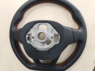 Volante FR Negro con Costuras Rojas 