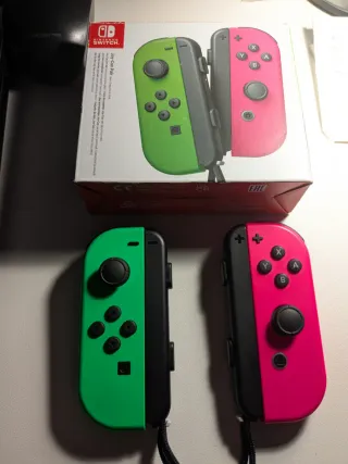 Nintendo Switch Joy-Cons Verdes y Rosas