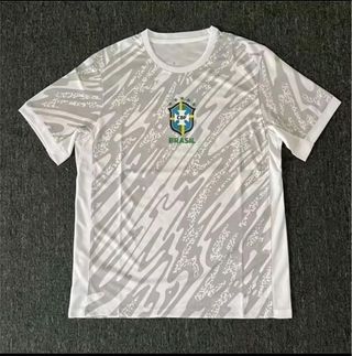Camiseta fútbol gris y blanca estilo Brasil