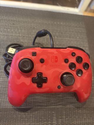 Mando Nintendo Switch Rojo Camuflaje