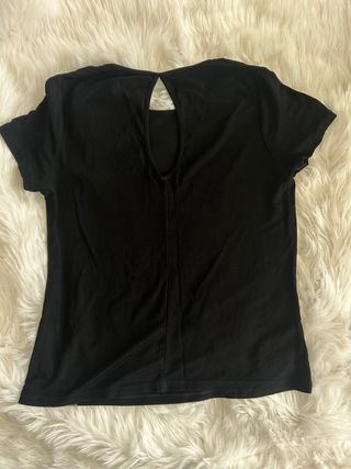 Camiseta negra Mango manga corta