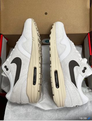 Nike AM1 Sail & Ironstone