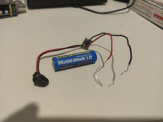 Batería LiFePO4 14500 800mAh + Cargador USB C
