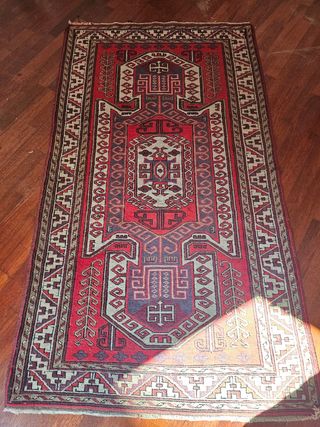 Alfombra de lana tejida a mano