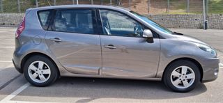 Renault Scenic 2011