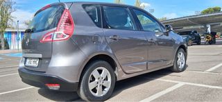 Renault Scenic 2011
