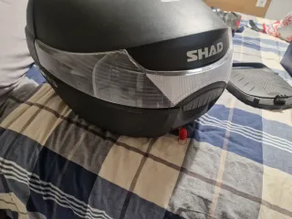 Baúl Shad 33L sin parrilla.