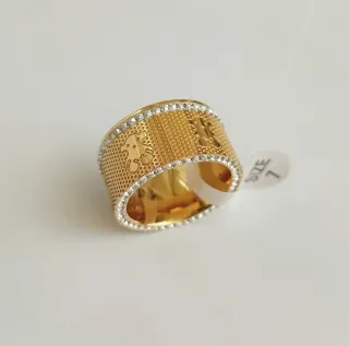Anillo Acero Dorado Circonitas.