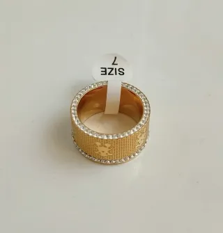 Anillo Acero Dorado Circonitas.
