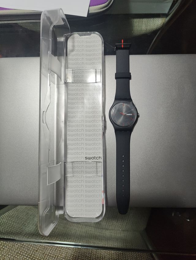 Reloj Swatch GAET nuevo