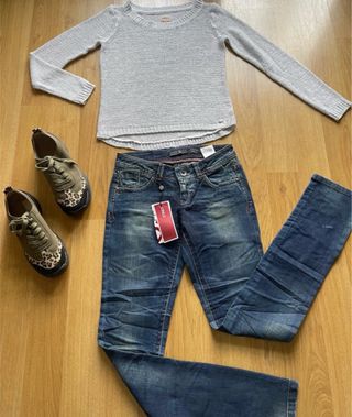 Jersey gris Only cuello redondo talla XS