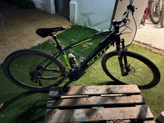 Sostituzione di bici elettriche Scott per bici non motorizzate